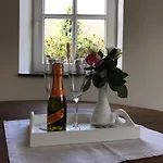 מלון Hoeve De Plei 2*