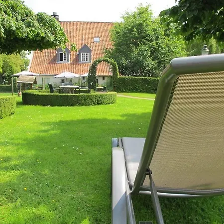 Hotel Hoeve De Plei 2*